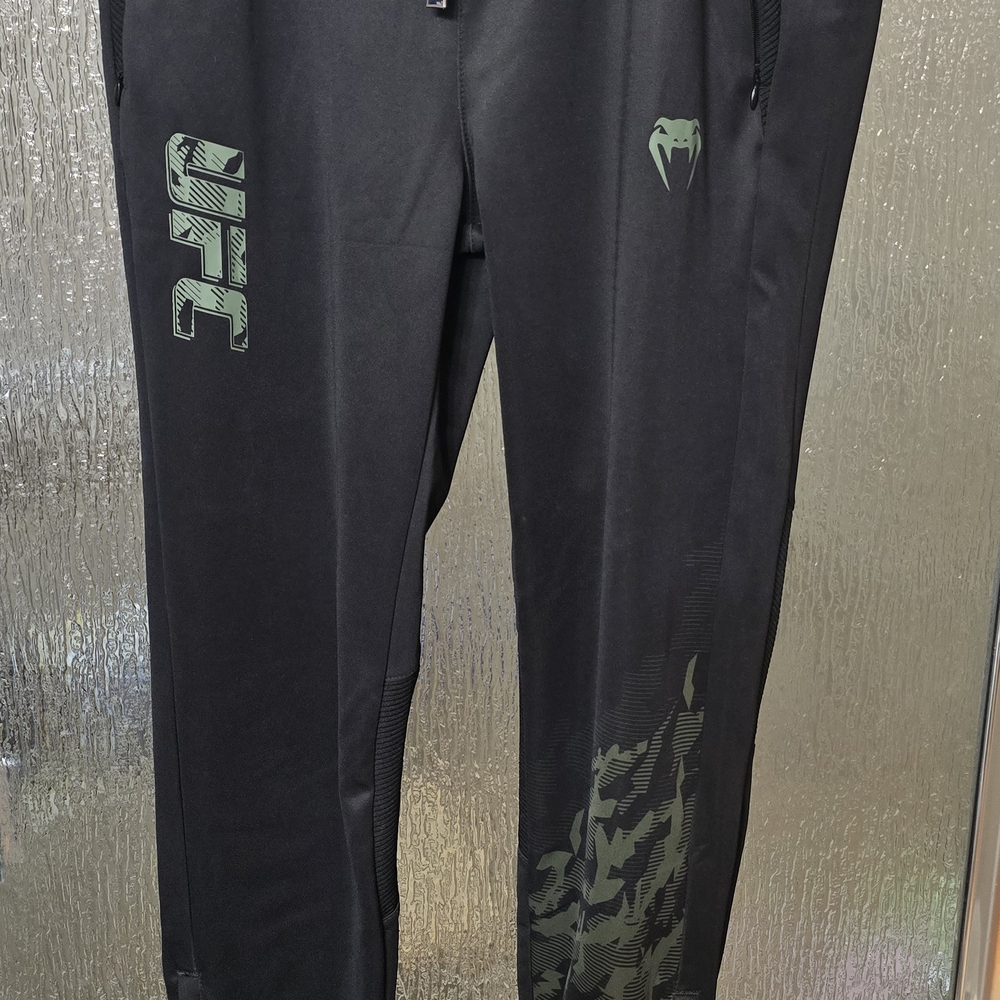 UFC By Venum Authentic Fight Week Men’s Pants Size XL NWOT